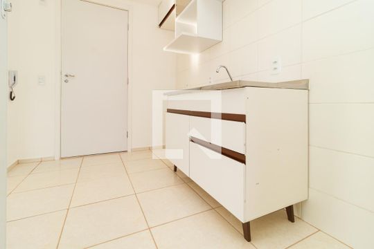 Cozinha de apartamento para alugar com 2 quartos, 40m² em Vila Maria, São Paulo
