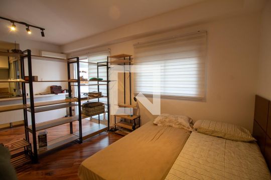 Quarto de kitnet/studio para alugar com 1 quarto, 47m² em Cidade Monções, São Paulo