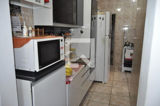 Cozinha de casa de condomínio à venda com 2 quartos, 70m² em Piedade, Rio de Janeiro