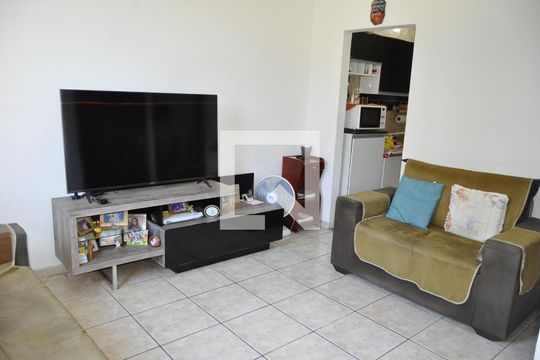 Sala de casa de condomínio à venda com 2 quartos, 70m² em Piedade, Rio de Janeiro