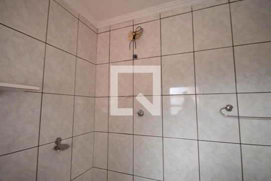 Banheiro da Suíte 5 de casa à venda com 5 quartos, 200m² em Parque Vitoria, São Paulo