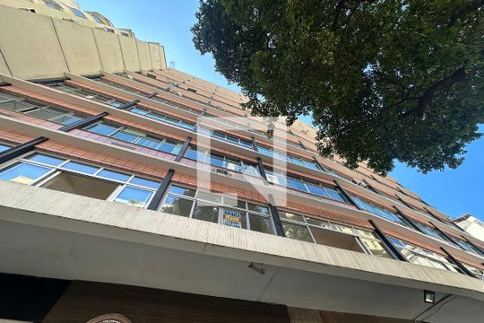 Fachada de apartamento à venda com 3 quartos, 130m² em Copacabana, Rio de Janeiro