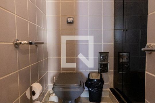 Banheiro de apartamento à venda com 3 quartos, 130m² em Copacabana, Rio de Janeiro