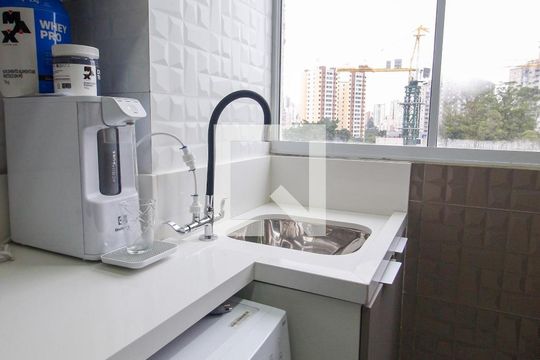 Área de Serviço de apartamento para alugar com 2 quartos, 44m² em Vila Andrade, São Paulo