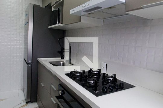 Cozinha de apartamento para alugar com 2 quartos, 44m² em Vila Andrade, São Paulo