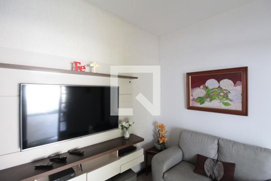 Sala de casa à venda com 3 quartos, 411m² em Santa Monica, Belo Horizonte