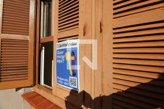 Placa de apartamento para alugar com 2 quartos, 102m² em Centro, Canoas