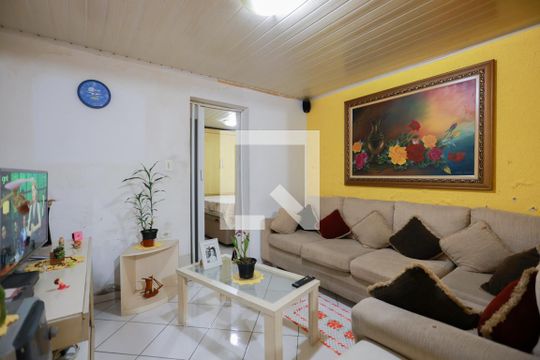 Casa 2 - Sala de casa à venda com 4 quartos, 200m² em Vila Romero, São Paulo