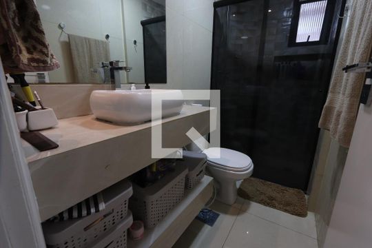 Banheiro Social de apartamento à venda com 3 quartos, 68m² em Vila Mariana, São Paulo
