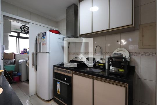 Cozinha de apartamento à venda com 3 quartos, 68m² em Vila Mariana, São Paulo