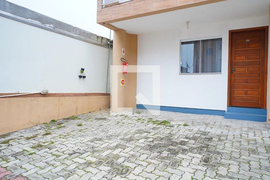 Garagem de apartamento para alugar com 2 quartos, 85m² em Ingleses do Rio Vermelho, Florianópolis