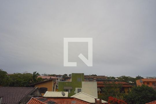Quarto suite 2_Vista de apartamento para alugar com 2 quartos, 85m² em Ingleses do Rio Vermelho, Florianópolis