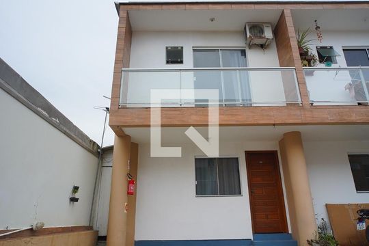 Fachada de apartamento para alugar com 2 quartos, 85m² em Ingleses do Rio Vermelho, Florianópolis