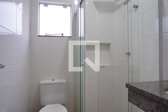 Banheiro suíte 2 de apartamento para alugar com 2 quartos, 85m² em Ingleses do Rio Vermelho, Florianópolis