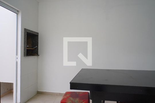 Cozinha de apartamento para alugar com 2 quartos, 85m² em Ingleses do Rio Vermelho, Florianópolis