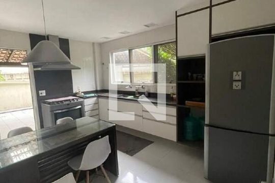 Casa à venda com 4 quartos, 250m² em Recreio dos Bandeirantes, Rio de Janeiro