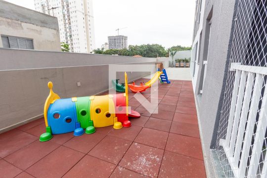 Área comum de apartamento para alugar com 2 quartos, 31m² em Vila Santa Clara, São Paulo