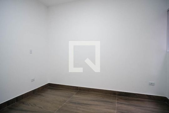 Quarto 2 de apartamento para alugar com 2 quartos, 40m² em Jardim Jaú (zona Leste), São Paulo