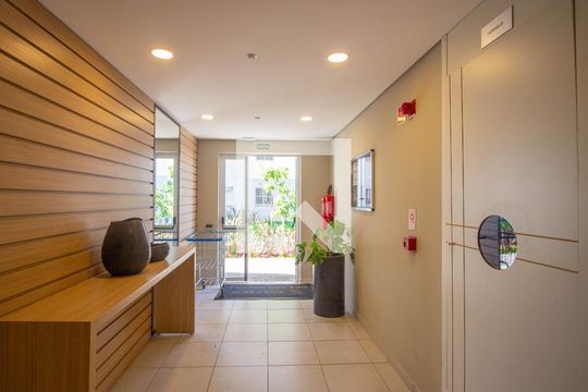 Hall de entrada de apartamento para alugar com 2 quartos, 40m² em Jardim Santo Antonio, São Paulo