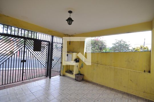 Garagem de casa à venda com 4 quartos, 123m² em Vila Medeiros, São Paulo