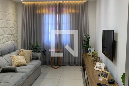 Casa à venda com 3 quartos, 600m² em Santa Maria, Belo Horizonte