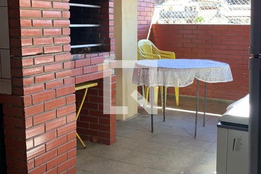 Área externa de casa à venda com 3 quartos, 600m² em Santa Maria, Belo Horizonte
