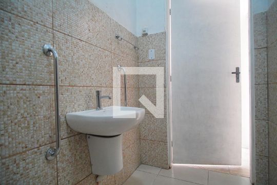 Lavabo de casa à venda com 8 quartos, 366m² em Santos Dumont, São Leopoldo