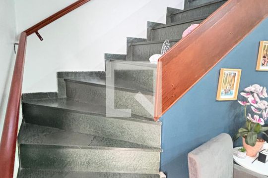 Escada de casa à venda com 3 quartos, 200m² em Jardim Ana Maria, Santo André
