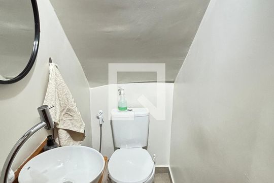Lavabo de casa à venda com 3 quartos, 200m² em Jardim Ana Maria, Santo André