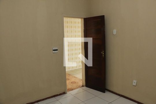 Quarto 2 de casa para alugar com 2 quartos, 95m² em Moquetá, Nova Iguaçu