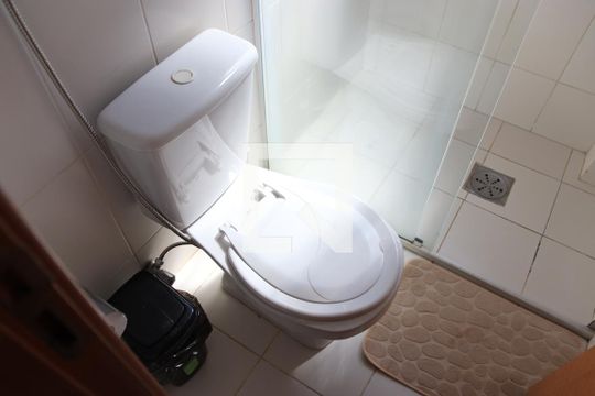 Banheiro da Suíte de apartamento à venda com 1 quarto, 31m² em Setor Leste Universitário, Goiânia