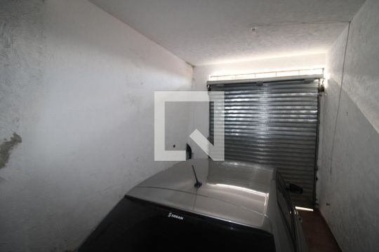 Garagem de casa à venda com 3 quartos, 262m² em Vila Celeste, São Paulo
