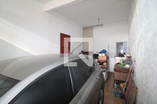 Garagem de casa à venda com 3 quartos, 262m² em Vila Celeste, São Paulo