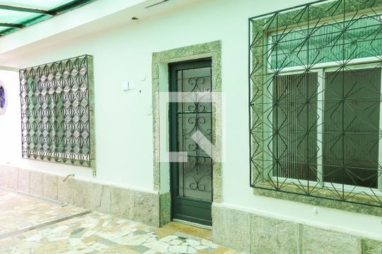 Entrada de casa à venda com 4 quartos, 193m² em Engenho Novo, Rio de Janeiro