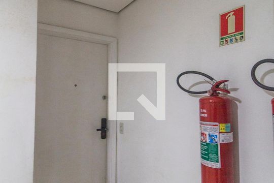 Entrada de apartamento à venda com 3 quartos, 105m² em Jardim Tupanci, Barueri
