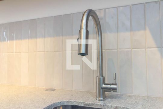 Cozinha de apartamento para alugar com 1 quarto, 28m² em Campos Elíseos, São Paulo