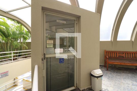 Área comum de apartamento para alugar com 3 quartos, 67m² em Barra Funda, São Paulo