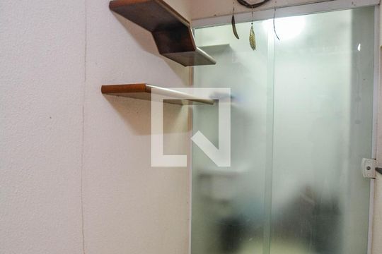 Área de Serviço de apartamento para alugar com 2 quartos, 48m² em Campestre, Santo André