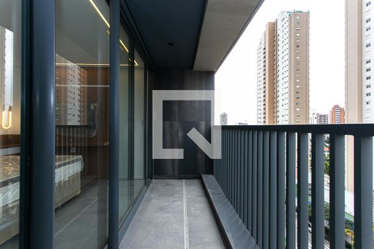 Varanda de kitnet/studio para alugar com 1 quarto, 35m² em Vila Gomes Cardim, São Paulo