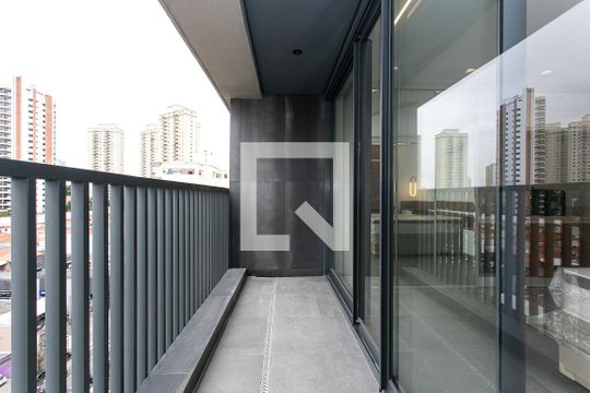Varanda de kitnet/studio para alugar com 1 quarto, 35m² em Vila Gomes Cardim, São Paulo