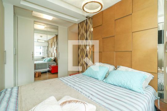  Suíte de apartamento à venda com 3 quartos, 93m² em São Sebastião, Porto Alegre