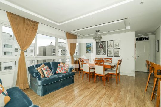 Sala de apartamento à venda com 3 quartos, 93m² em São Sebastião, Porto Alegre