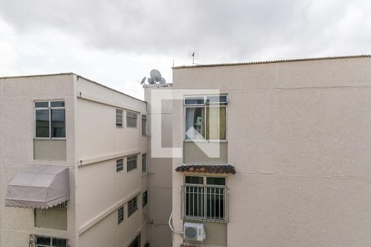 Vista do Quarto 3 de apartamento à venda com 3 quartos, 60m² em Irajá, Rio de Janeiro