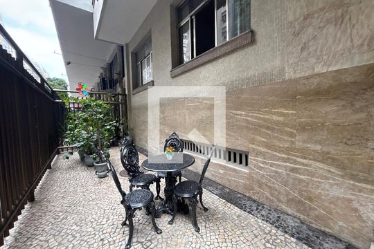 Portaria de apartamento para alugar com 3 quartos, 75m² em Copacabana, Rio de Janeiro