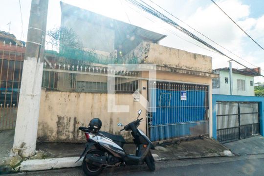 Fachada de casa à venda com 3 quartos, 250m² em Jabaquara, São Paulo