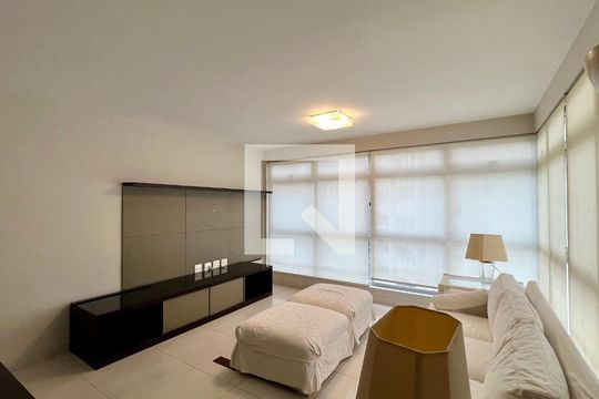 Sala de apartamento à venda com 3 quartos, 140m² em Paraíso, São Paulo