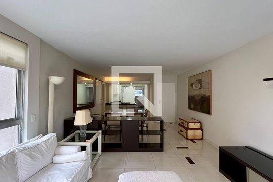 Sala de apartamento à venda com 3 quartos, 140m² em Paraíso, São Paulo