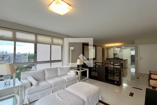 Sala de apartamento à venda com 3 quartos, 140m² em Paraíso, São Paulo