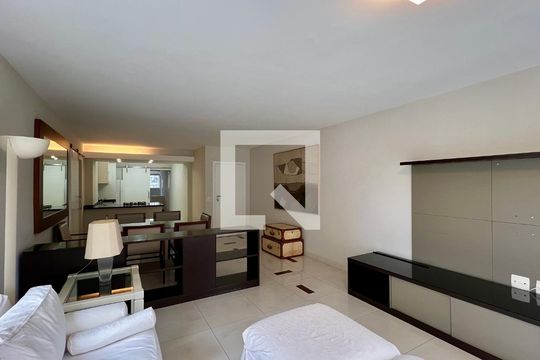 Sala de apartamento à venda com 3 quartos, 140m² em Paraíso, São Paulo