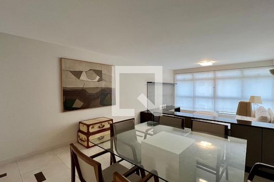 Sala de apartamento à venda com 3 quartos, 140m² em Paraíso, São Paulo